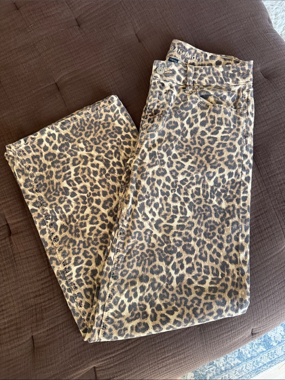 AE Stretch Leopard Low-Rise Baggy Wide-Leg Pant